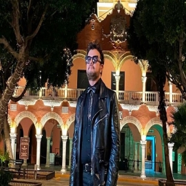 Mérida: Alek Syntek graba video promocional en la Plaza Grande