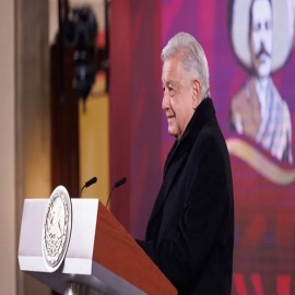 Anuncia López Obrador iniciativa para eliminar organismos autónomos