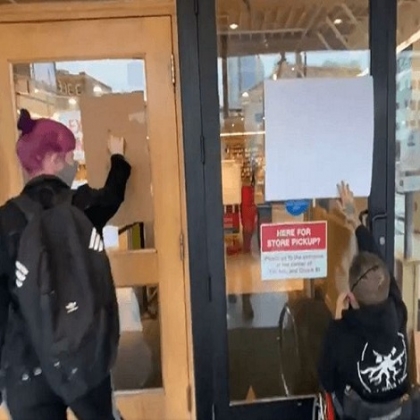 ANTIFA hostigó a librerías para que no vendan un libro que muestra su plan para destruir la democracia