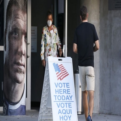 Judicial Watch encuentra 1,8 millones de 'votantes fantasmas' en 29 estados, advierte sobre 'elecciones sucias'