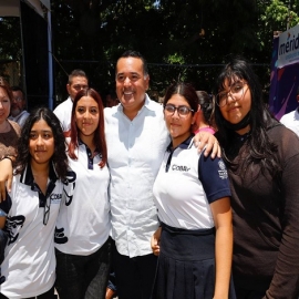 El Ayuntamiento realizó las primeras jornadas educativas para presentar la “Guía Alimentaria de Mérida”