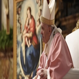 Papa: Dios es el fundamento de nuestra alegría, no una teoría sobre cómo ser feliz