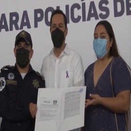 El gobernador Mauricio Vila anuncia créditos de vivienda para policías del gobierno del Estado