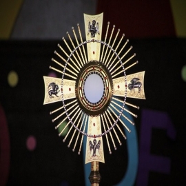 10 consejos de los santos para amar la Eucaristía