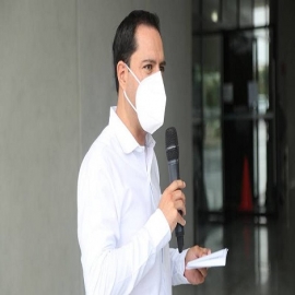 El Gobernador Mauricio Vila Dosal reitera llamado a los yucatecos a no relajarse ante el inicio de la aplicación de vacunas contra el Coronavirus al personal médico yucateco de áreas Covid
