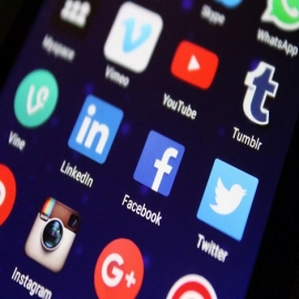 El Comité del Senado de EEUU aprueba citaciones a directores de Facebook y Twitter