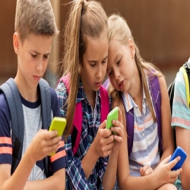 Italia prohíbe los teléfonos móviles en las clases, sumándose a la lista de países de Europa que ya lo hacen