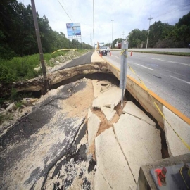 Cancún: Fonatur se hará cargo de los socavones en carretera
