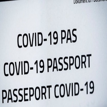 El gobernador de Texas también prohíbe los pasaportes de vacunas en todo el estado y pide que no se «pisoteen» las «libertades» de las personas