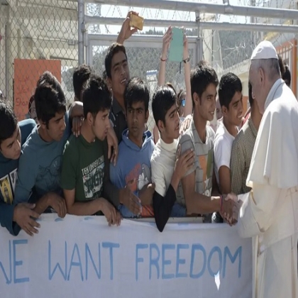 El Papa insta a un mayor compromiso con los migrantes, que son la nueva frontera misionera