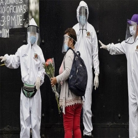 Las familias de las víctimas, parlamentarios y expertos médicos exigen una investigación sobre las muertes certificadas incorrectamente como COVID-19