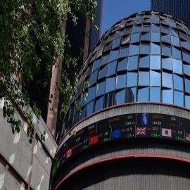 Los mercados de México cierran en niveles de marzo: el IPC sube 2.84%, el dólar en 20.55 en bancos