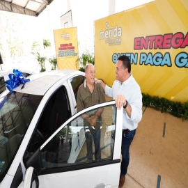 Renán Barrera agradece la aportación de la sociedad para el crecimiento parejo y la armonía en el Municipio