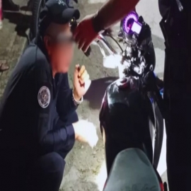 Mujer se enfrenta a sujeto que pretendía robarse su motocicleta en Chetumal
