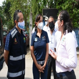 Supervisan Laura Fernández y Carlos Joaquín trabajos en Leona Vicario luego del paso del huracán “Delta”