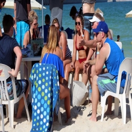 Alegra a comerciantes de Progreso la llegada de cruceristas