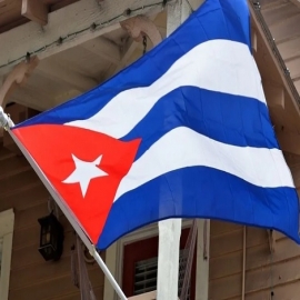 Golpean y arrestan a sacerdote en medio de históricas protestas y brutal represión en Cuba