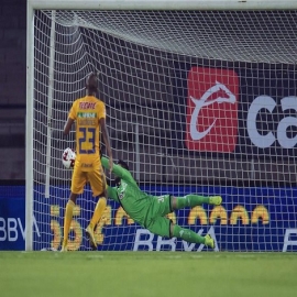 Cruz Azul derrota a Tigres de la mano del yucateco Gudiño