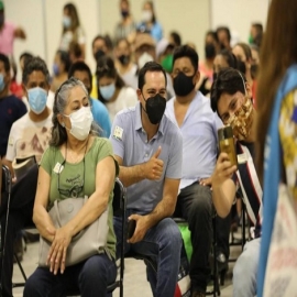 El Gobernador Mauricio Vila Dosal recibe su segunda dosis contra el Coronavirus, como parte de las más de 1.7 millones de dosis que se han administrado a los yucatecos