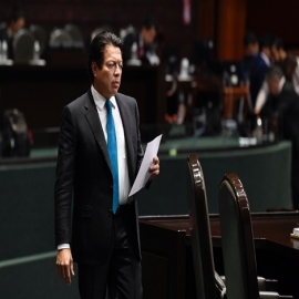 En puerta, controversia constitucional de diputados por salarios del INE: Delgado