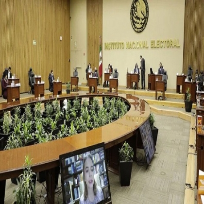 INE desecha queja de Morena vs el PRI, ordena al PRD bajar spot