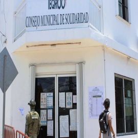 Playa del Carmen: Denuncian al comandante de la policía por ingresar en el Consejo Municipal del Ieqroo