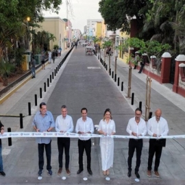 Entrega el Gobernador Mauricio Vila Dosal el Corredor Turístico y Gastronómico de la calle 60 y 47