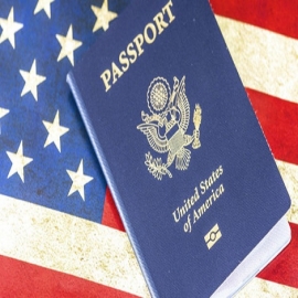 Biden anuncia que agregará la opción de un tercer género en el pasaporte