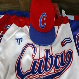 Casi la mitad del equipo cubano sub-23 de béisbol decide huir del comunismo