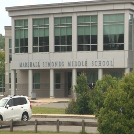 Alumnos de un colegio de Massachussetts se rebelan contra la celebración del ‘día del orgullo gay’