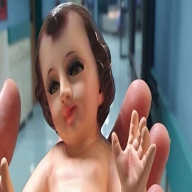 “Capellanes COVID” llevan al Niño Jesús a enfermos de coronavirus en México