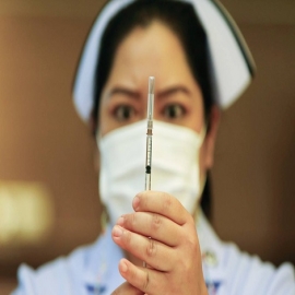 Dos militares ucranianos mueren tras recibir la vacuna de AstraZeneca
