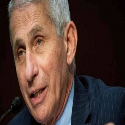 Fauci es responsable de cientos de miles de muertes por bloquear la hidroxicloroquina, dice experto [VIDEO]