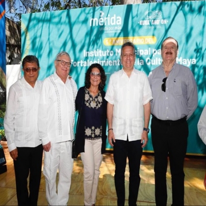 Con el aprendizaje en lengua maya, el Alcalde Alejandro Ruz refrenda su compromiso de capacitar a la Policía Municipal para brindar un mejor servicio.