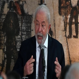 Lula acentúa su peligrosa cercanía con China y visita Huawei, sancionada por EEUU