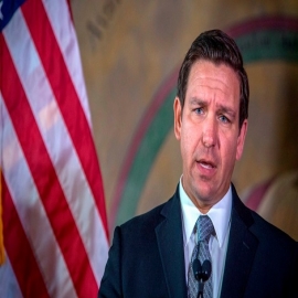 Los cierres fueron un “enorme error” declaró el gobernador de Florida Ron DeSantis