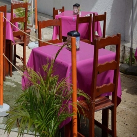 Salvan a restaurantes de Cancún del cierre total