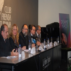 Vacunas COVID-19 y experimentación con tejido fetal
