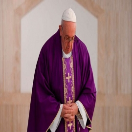 El Papa ofrece la Misa por los médicos que luchan contra el coronavirus hasta dar la vida
