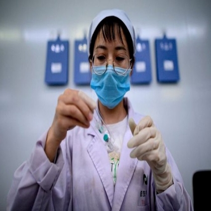 Chinos se niegan a aplicarse vacunas ‘Made in China’