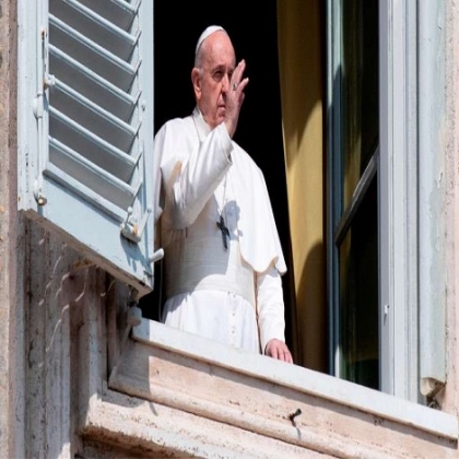 El Papa pide un alto el fuego en todo el mundo por el coronavirus