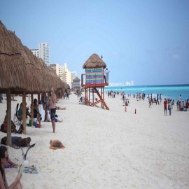 Cancún: Van por otros mercados para soportar caída de turismo canadiense