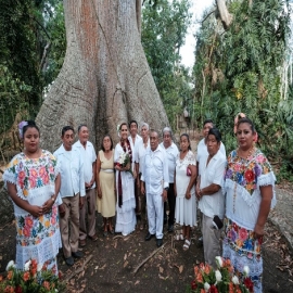 RECONOCE MARA LEZAMA A LA COMUNIDAD MAYA DE SOLFERINO