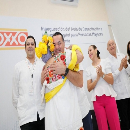 El Alcalde Renán Barrera Concha refuerza su compromiso con el bienestar y la plenitud de las personas mayores