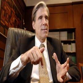 Denuncian a Julio Frenk ante PGR por fraude con medicamento