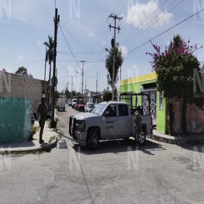 Detienen a dos personas y decomisan droga durante el cateo en Vergel II