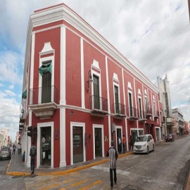 El Ayuntamiento anuncia medidas viales temporales en el primer cuadro, para favorecer la sana distancia entre quienes tienen la necesidad de acudir a comprar medicamentos y víveres