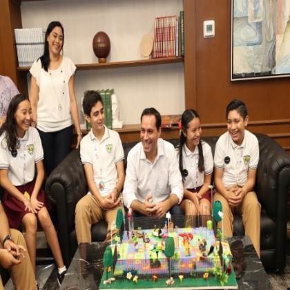 El Gobernador Mauricio Vila Dosal destaca el ingenio y creatividad de estudiantes yucatecos de secundaria