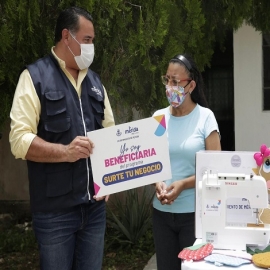 El Ayuntamiento intensificó los apoyos sociales a la población vulnerable en 2020 gracias al manejo eficiente de los recursos financieros, afirma el alcalde Renán Barrera