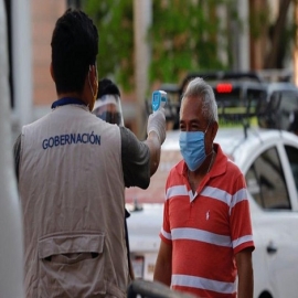 Falso que termómetros infrarrojos causen daño a la salud